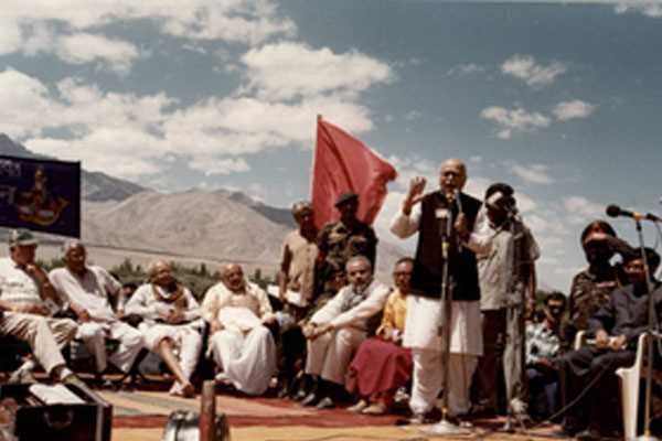 सिंधु दर्शन पूजा, पीएम मोदी के कार्यकाल में बन गई खास, सोशल मीडिया पर पुरानी तस्वीरें वायरल